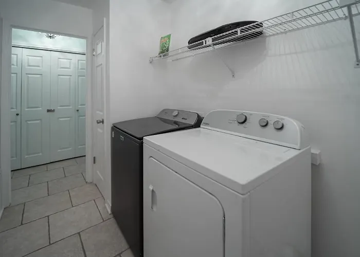 Golf Course Escape 3 Bedroom 3ba * Pensacola